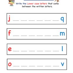 Missing Lower Case Letter worksheet - what comes in Between the letters